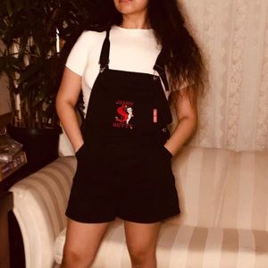 Vintage Retro Billion Dollar Betty Black Overall Short
Betty Boop
